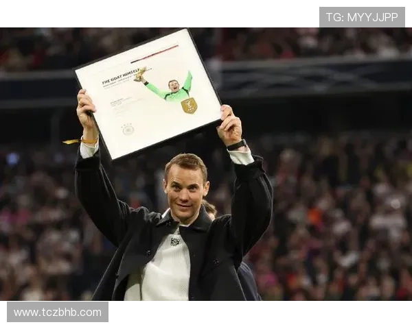 诺伊尔战不莱梅受伤缺阵一段时间